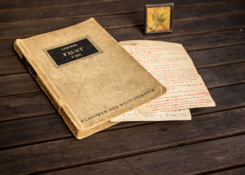 Filusuf, Jodohnya Sastrawati