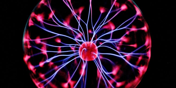 Source: https://www.pexels.com/id-id/foto/ilustrasi-bola-plasma-414860/