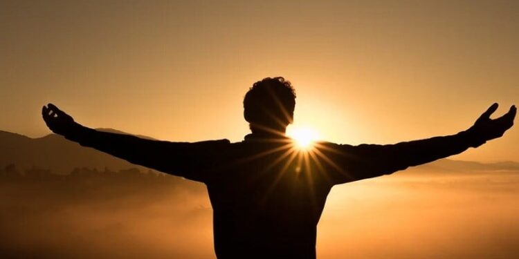 Source: https://www.google.com/search?sca_esv=0c15b61a97dbbf20&sca_upv=1&rlz=1C1YTUH_arEG1041EG1041&sxsrf=ADLYWIJsHO7Xy1U9L2dm9b9KPiIq1a8sUQ:1721773353729&q=kebahagiaan&udm=2&fbs=AEQNm0CTI4ghiYmMI-A67QciKvwhlOZFbcV-vhbETjmSapF-pmpA-wMCzSJjhIkmW4HKP1YPpskHfktbloomRoLtVOvuEKdmk2dpHo6kvNYPDOjOtp9kagGgBY7fBQQjNabGiw1DFhRk60X86y_f6sO__MdevdE4t-lN8DLif8IHYaT_-AavwafZVQddiY2fynNFms85MO94FPTtkL2LjvUV4H3sy2JVjg&sa=X&ved=2ahUKEwiT14fJmb6HAxWxUqQEHdkyNfsQtKgLegQIFRAB&biw=1515&bih=718&dpr=0.9#vhid=MjYeMsin500C7M&vssid=mosaic