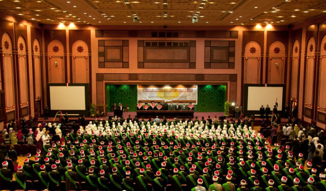 Source: https://kumparan.com/dody-harendro/masa-depan-indonesia-dari-sudut-kota-kairo-27431110790537318